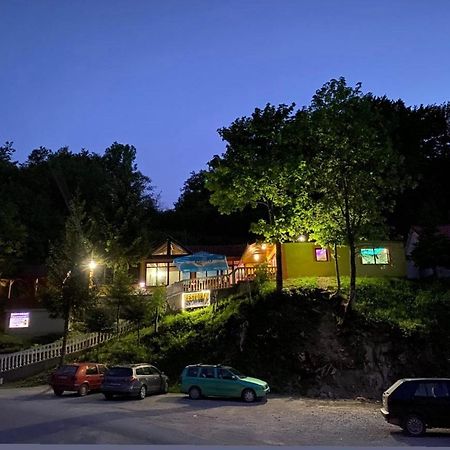 Apartmani Sastavci Т'єнтіште Екстер'єр фото